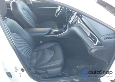 2018 Toyota Camry Se из США, поврежденный, VIN 4T1B11HK2JU059347